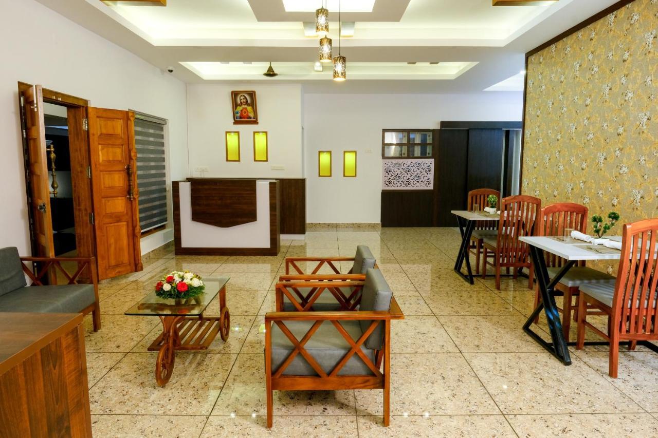 Serene Stay Alappuzha Bagian luar foto